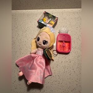 Wicked Glinda Upland Set: 10’ Plush, Strawberry Hand Sanitizer,& Mini Tubbz NWT